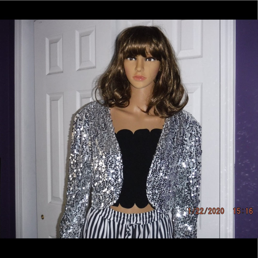 Anna Kaci Silver Sequin Long Sleeve Crop Bolero M